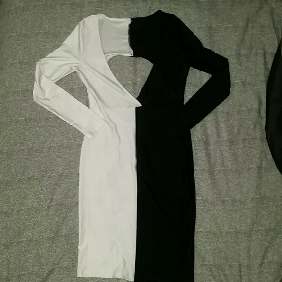Dresses & Skirts - *SALE* Black & White Bodycon Dress NWOT